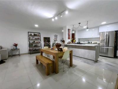 Apartamento de 2 alcobas en venta en Conquistadores, Medellín, 140 m² · foto 14 de 20