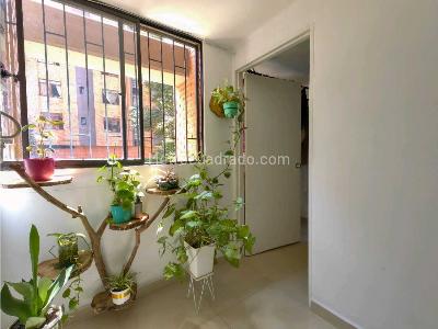 Apartamento de 2 alcobas en venta en Conquistadores, Medellín, 140 m² · foto 16 de 20