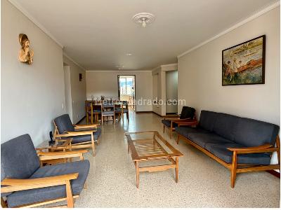 Apartamento de 3 alcobas en venta en Conquistadores, Medellín, 127 m² · foto 3 de 14