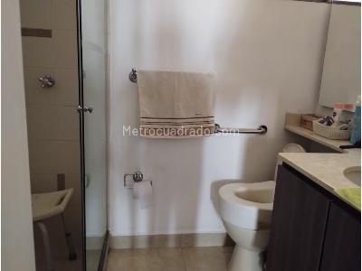 Apartamento de 3 alcobas en venta en Conquistadores, Medellín, 88 m² · foto 7 de 13