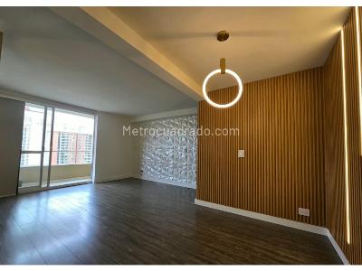Apartamento en venta en Loma De Los Bernal, Medellín · foto 4 de 17
