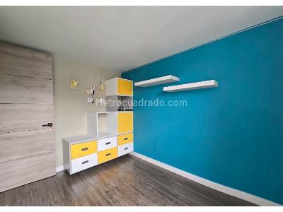 Apartamento en venta en Loma De Los Bernal, Medellín · foto 9 de 17