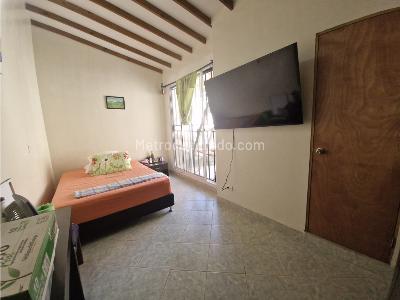 Casa de 5 alcobas en venta en San German, Medellín, 197 m² · foto 10 de 20