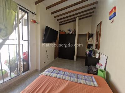Casa de 5 alcobas en venta en San German, Medellín, 197 m² · foto 11 de 20