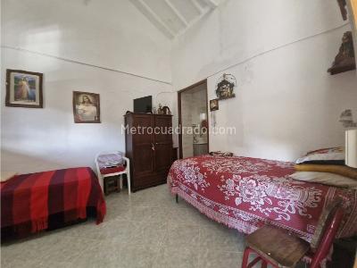 Casa de 5 alcobas en venta en San German, Medellín, 197 m² · foto 6 de 20