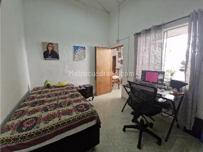 Casa de 5 alcobas en venta en San German, Medellín, 197 m² · foto 8 de 20