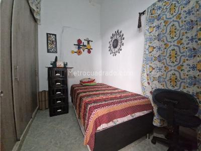 Casa de 5 alcobas en venta en San German, Medellín, 197 m² · foto 9 de 20