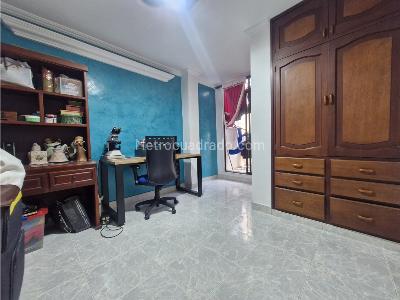 Casa de 5 alcobas en venta en Robledo Parque, Medellín, 86 m² · foto 15 de 20