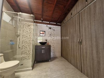Casa de 5 alcobas en venta en Robledo Parque, Medellín, 86 m² · foto 18 de 20