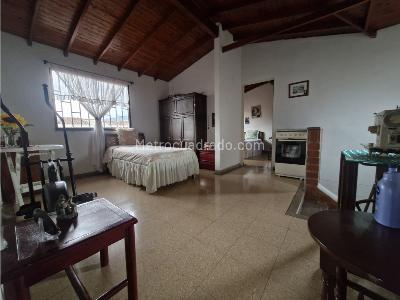 Apartamento de 3 alcobas en venta en Campo Amor, Medellín, 70 m² · foto 6 de 19