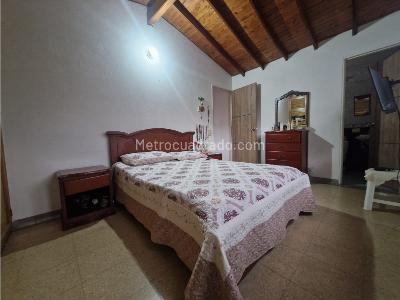 Apartamento de 3 alcobas en venta en Campo Amor, Medellín, 70 m² · foto 8 de 19