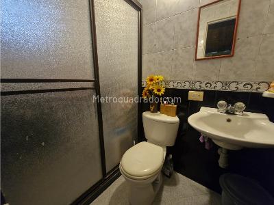 Apartamento de 3 alcobas en venta en Campo Amor, Medellín, 70 m² · foto 14 de 19