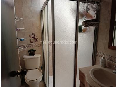 Casa de 5 alcobas en venta en San Javier, Medellín, 293 m² · foto 17 de 19