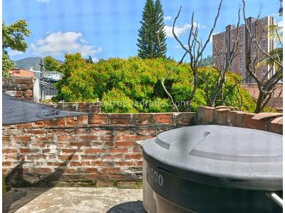 Casa de 5 alcobas en venta en San Javier, Medellín, 293 m² · foto 18 de 19