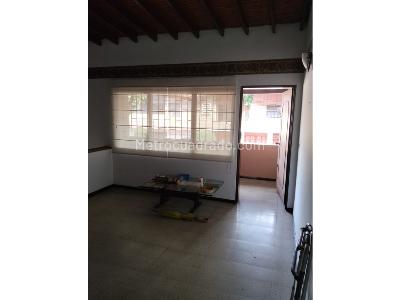 Casa de 4 alcobas en venta en Laureles, Medellín, 250 m² · foto 4 de 17