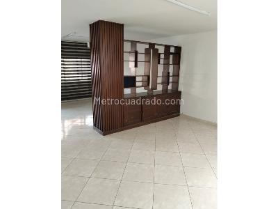 Casa de 4 alcobas en venta en Laureles, Medellín, 250 m² · foto 5 de 17