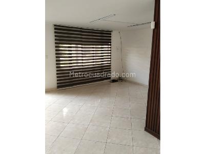 Casa de 4 alcobas en venta en Laureles, Medellín, 250 m² · foto 8 de 17