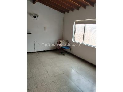Casa de 4 alcobas en venta en Laureles, Medellín, 250 m² · foto 10 de 17