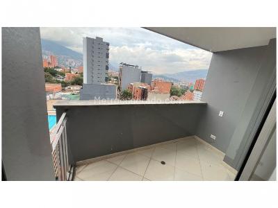 Apartamento de 3 alcobas en venta en La Castellana, Medellín, 84 m² · foto 3 de 13