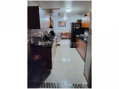 Apartamento de 3 alcobas en venta en La Castellana, Medellín, 122 m² · foto 11 de 11