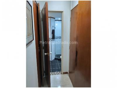 Apartamento de 3 alcobas en venta en La Castellana, Medellín, 122 m² · foto 6 de 11