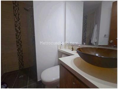 Apartamento en venta en Loma De Los Bernal, Medellín · foto 8 de 8