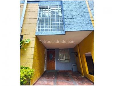 Casa de 3 alcobas en venta en La Pilarica, Medellín, 120 m² · foto 12 de 13