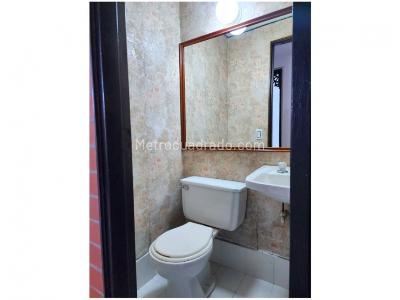 Casa de 3 alcobas en venta en La Pilarica, Medellín, 120 m² · foto 5 de 13