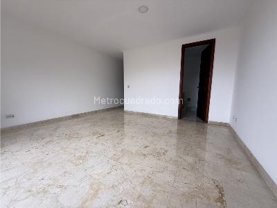 Apartamento de 4 alcobas en venta en El Poblado, Medellín, 131 m² · foto 12 de 19