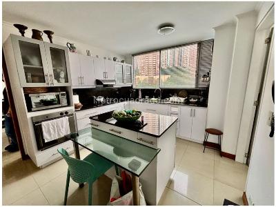 Apartamento de 3 alcobas en venta en La Calera, Medellín, 244 m² · foto 8 de 20