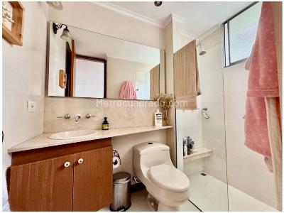 Apartamento de 3 alcobas en venta en La Calera, Medellín, 244 m² · foto 11 de 20