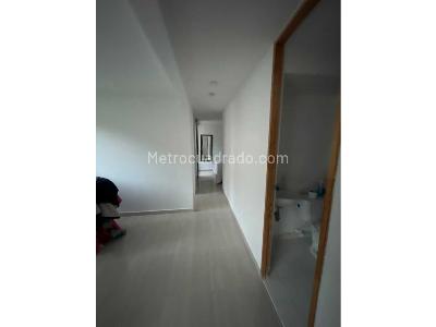 Apartamento de 3 alcobas en venta en San Gabriel, Bello, 55 m² · foto 8 de 16