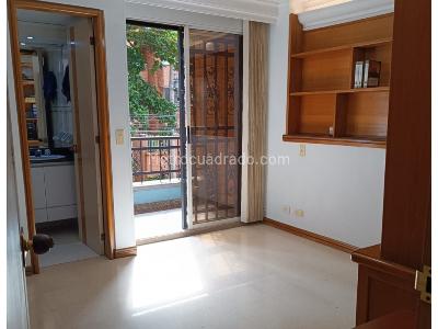 Apartamento de 3 alcobas en venta en Laureles, Medellín, 140 m² · foto 7 de 11