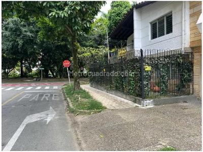 Casa de 5 alcobas en venta en Belen Alameda, Medellín, 350 m² · foto 2 de 20