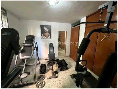 Casa de 5 alcobas en venta en Belen Alameda, Medellín, 350 m² · foto 4 de 20