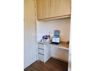 Apartamento de 2 alcobas en venta en Las Lomitas, Sabaneta, 63 m² · foto 10 de 10