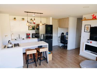 Apartamento de 2 alcobas en venta en Las Lomitas, Sabaneta, 63 m² · foto 2 de 10