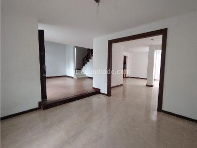 Casa de 3 alcobas en venta en Laureles Las Acacias, Medellín, 140 m² · foto 5 de 20