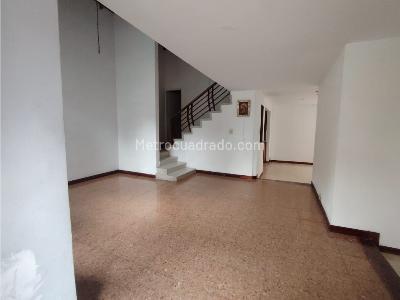 Casa de 3 alcobas en venta en Laureles Las Acacias, Medellín, 140 m² · foto 6 de 20