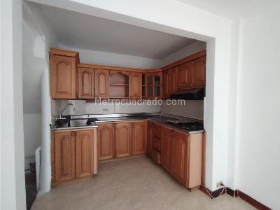 Casa de 3 alcobas en venta en Laureles Las Acacias, Medellín, 140 m² · foto 8 de 20