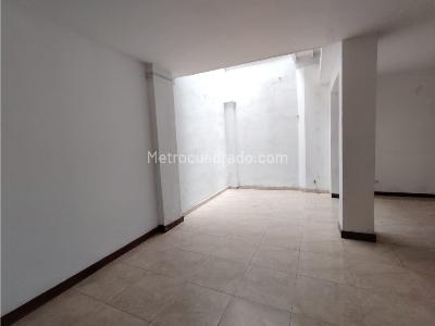 Casa de 3 alcobas en venta en Laureles Las Acacias, Medellín, 140 m² · foto 9 de 20