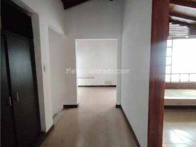 Casa de 3 alcobas en venta en Laureles Las Acacias, Medellín, 140 m² · foto 15 de 20