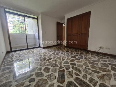 Apartamento de 3 alcobas en venta en Poblado Campestre, Medellín, 140 m² · foto 11 de 20