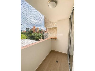 Apartamento de 3 alcobas en venta en 2do Parque Laureles, Medellín, 124 m² · foto 11 de 19