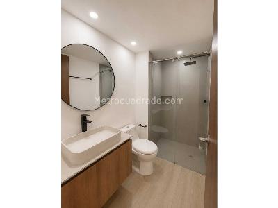 Apartamento de 3 alcobas en venta en 2do Parque Laureles, Medellín, 124 m² · foto 13 de 19