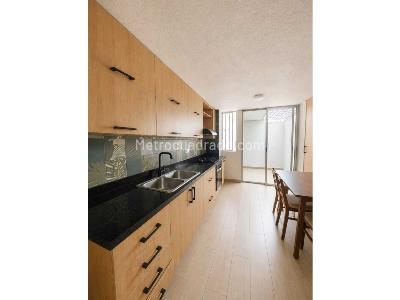Apartamento de 3 alcobas en venta en 2do Parque Laureles, Medellín, 124 m² · foto 16 de 19