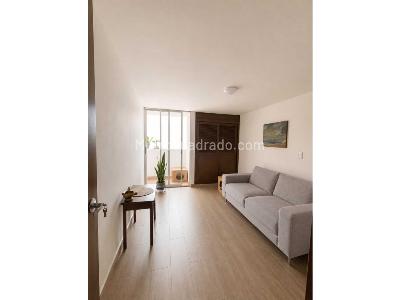Apartamento de 3 alcobas en venta en 2do Parque Laureles, Medellín, 124 m² · foto 2 de 19