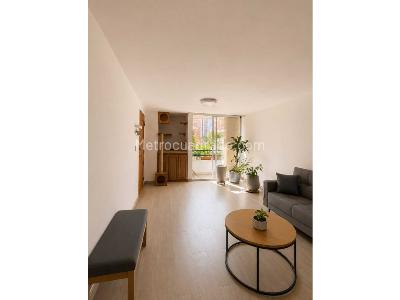 Apartamento de 3 alcobas en venta en 2do Parque Laureles, Medellín, 124 m² · foto 3 de 19
