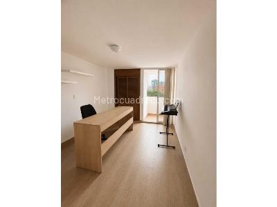 Apartamento de 3 alcobas en venta en 2do Parque Laureles, Medellín, 124 m² · foto 4 de 19