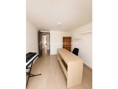 Apartamento de 3 alcobas en venta en 2do Parque Laureles, Medellín, 124 m² · foto 5 de 19